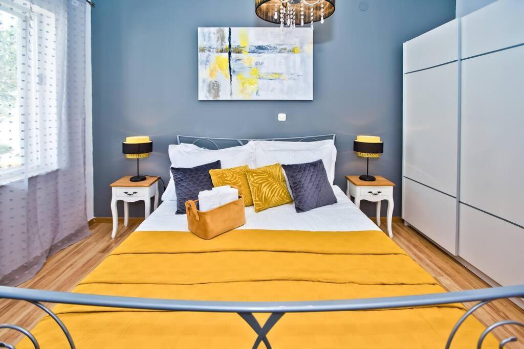 Apartman Tino With Two Sunny Terace Χβαρ Εξωτερικό φωτογραφία